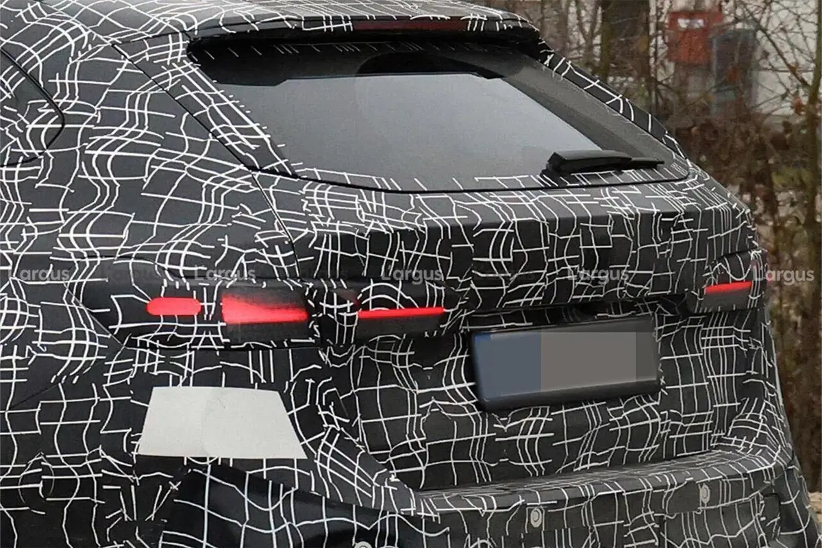 BMW Serie 5 Touring 2027, ecco cosa cambia: nuovo design e tecnologia più evoluta (5)