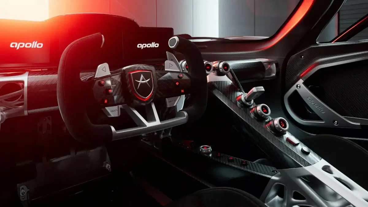 Interni della Apollo Evo (2)