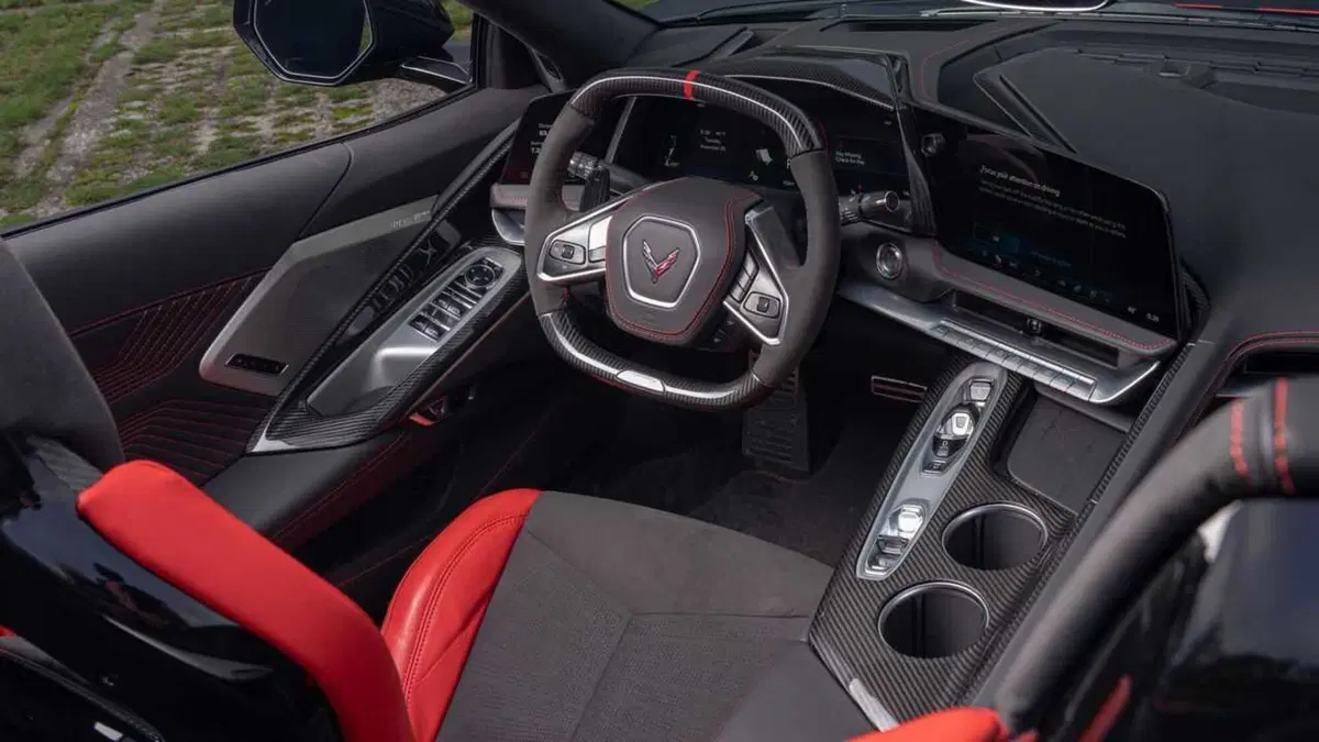 Corvette ZR1 da 1.064 CV: la supercar americana più potente di sempre sbarca in Europa