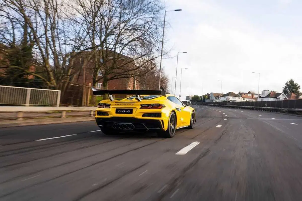 Corvette ZR1 da 1.064 CV: la supercar americana più potente di sempre sbarca in Europa (16)