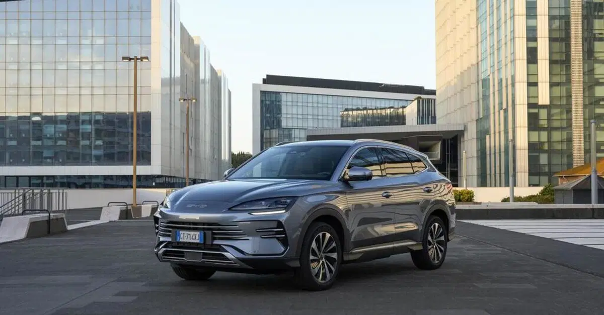Auto cinesi in Italia: nel 2025 &egrave; boom di vendite. Una su dodici &egrave; Made in China