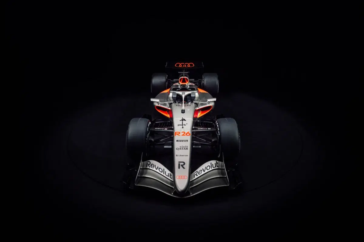 Comincia l&rsquo;era di Audi in Formula 1: svelata la livrea della R26 di Nico Hulkenberg e Gabriel Bortoleto