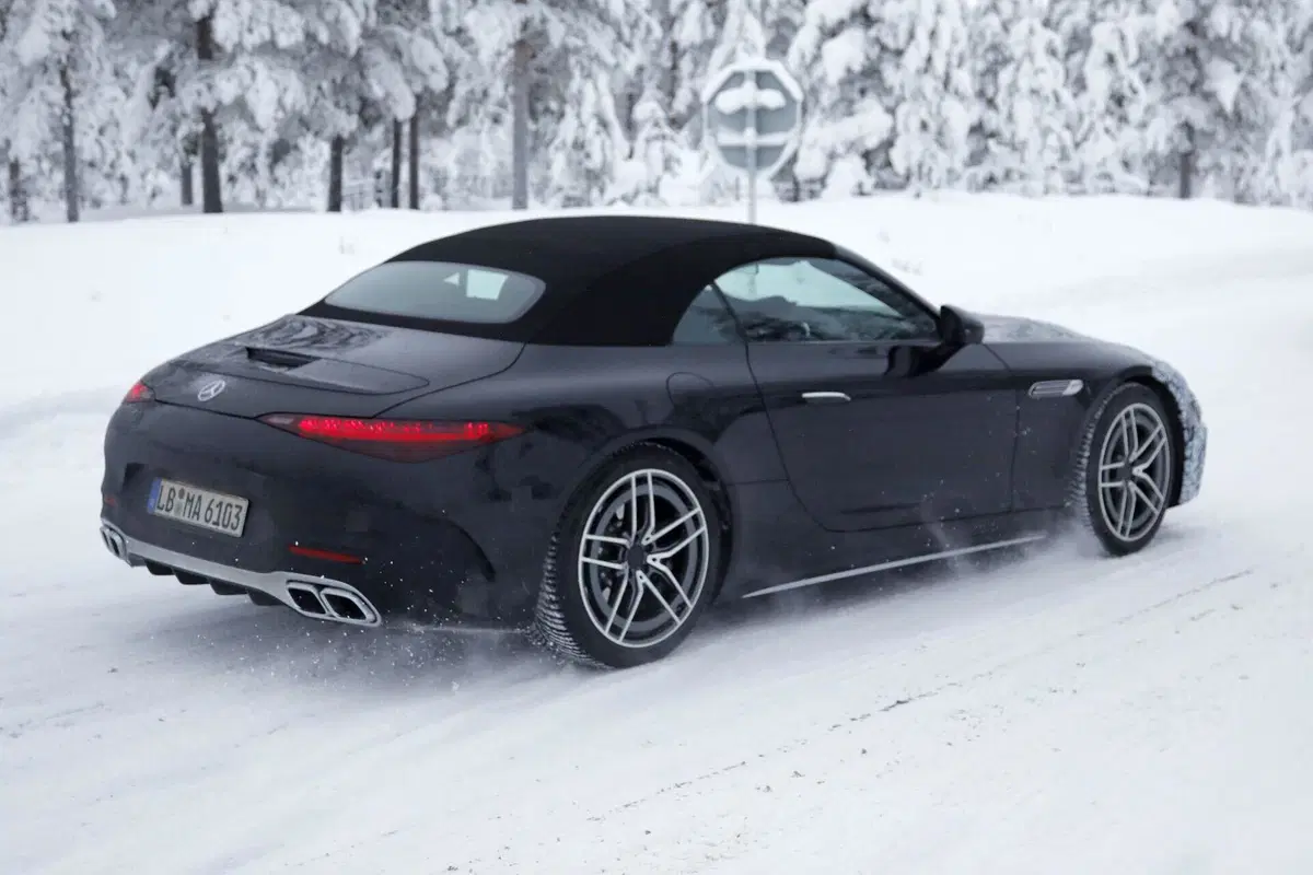 Mercedes-AMG SL 63 (8)