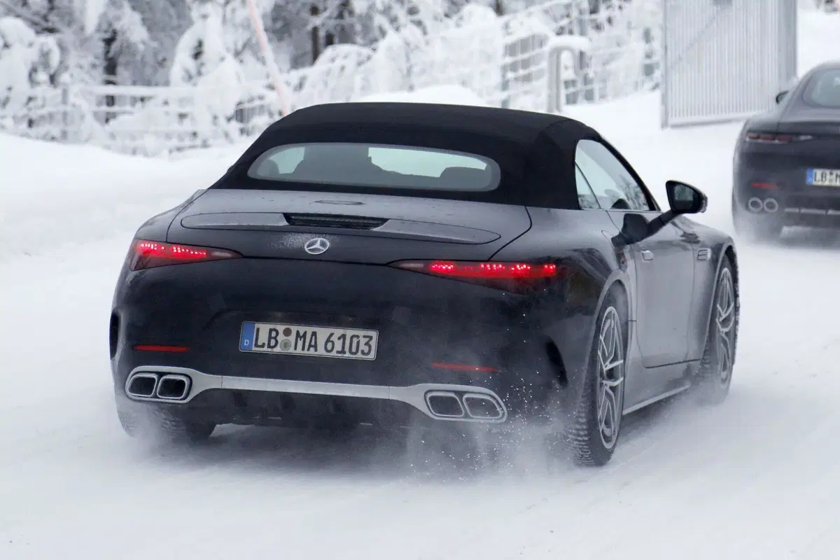 Mercedes-AMG SL 63 (12)