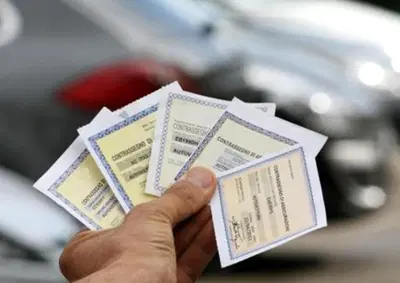 Rc auto, cambiano le regole: stop all&rsquo;obbligo per i veicoli inutilizzabili e nuove polizze per le auto storiche