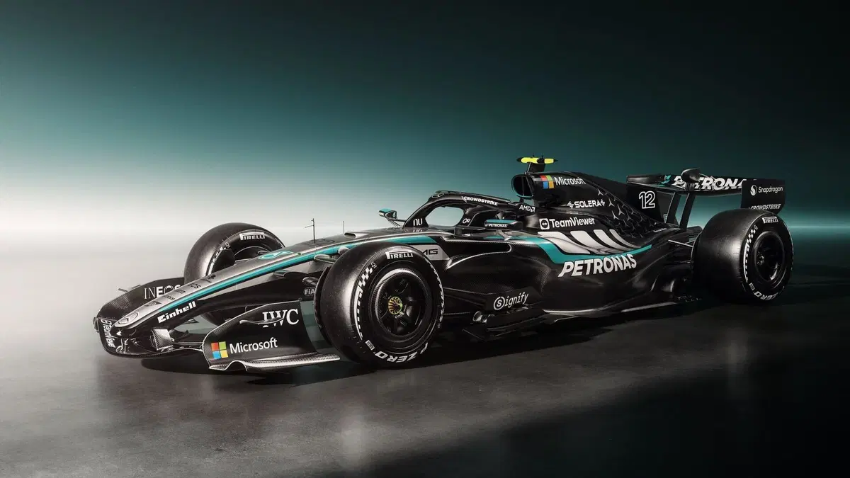 F1. Mercedes, ecco le prime immagini della W17: sarà lei la vettura da battere?  (10)
