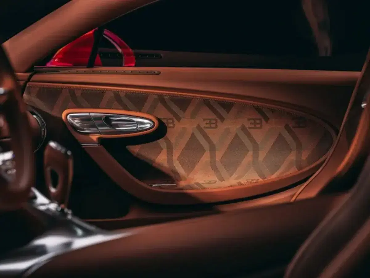 Bugatti FKP Hommage: ritorno omaggio alla leggendaria Veyron con 1.600 CV (4)
