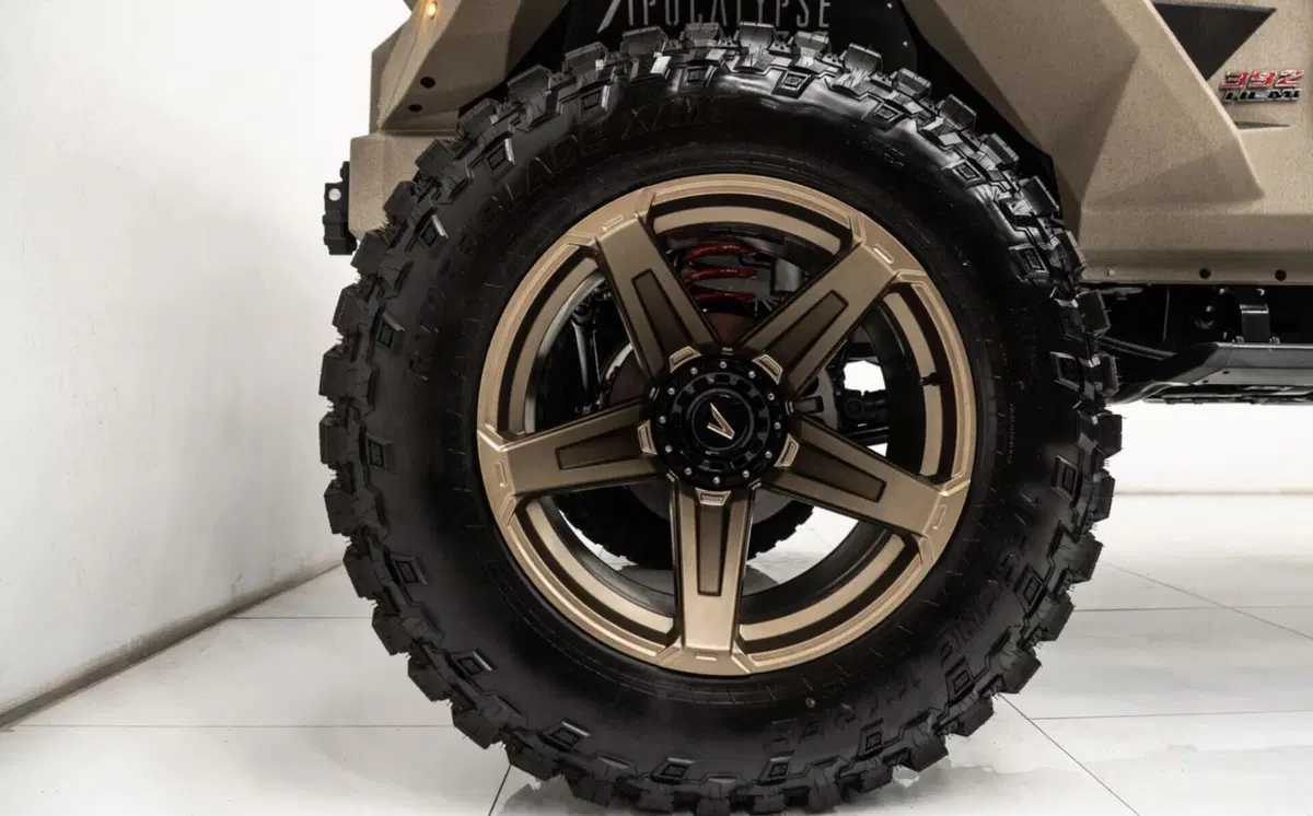 6x6, V8 HEMI e oltre 570 CV: ecco l’Apocalypse Hellfire 2.0 (6)