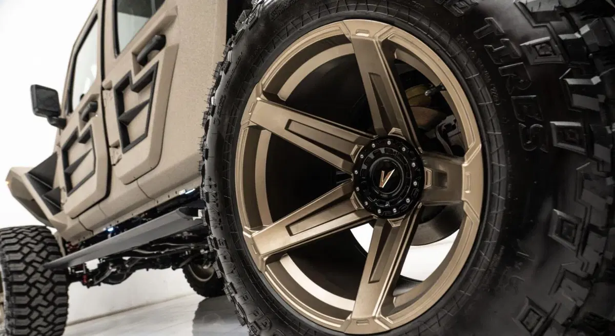 6x6, V8 HEMI e oltre 570 CV: ecco l’Apocalypse Hellfire 2.0 (8)