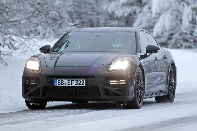 Porsche Panamera verso l&rsquo;Euro 7: avvistato il facelift della terza generazione