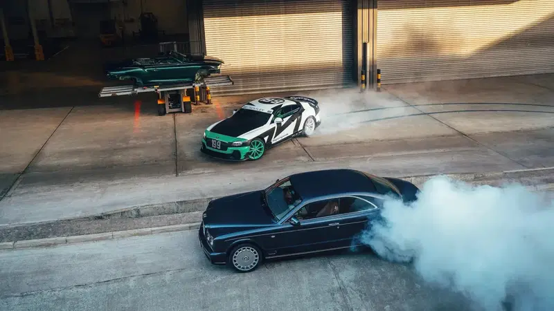 Quando una Bentley diventa un&rsquo;auto da drift: Travis Pastrana porta la Supersports nello stile Gymkhana