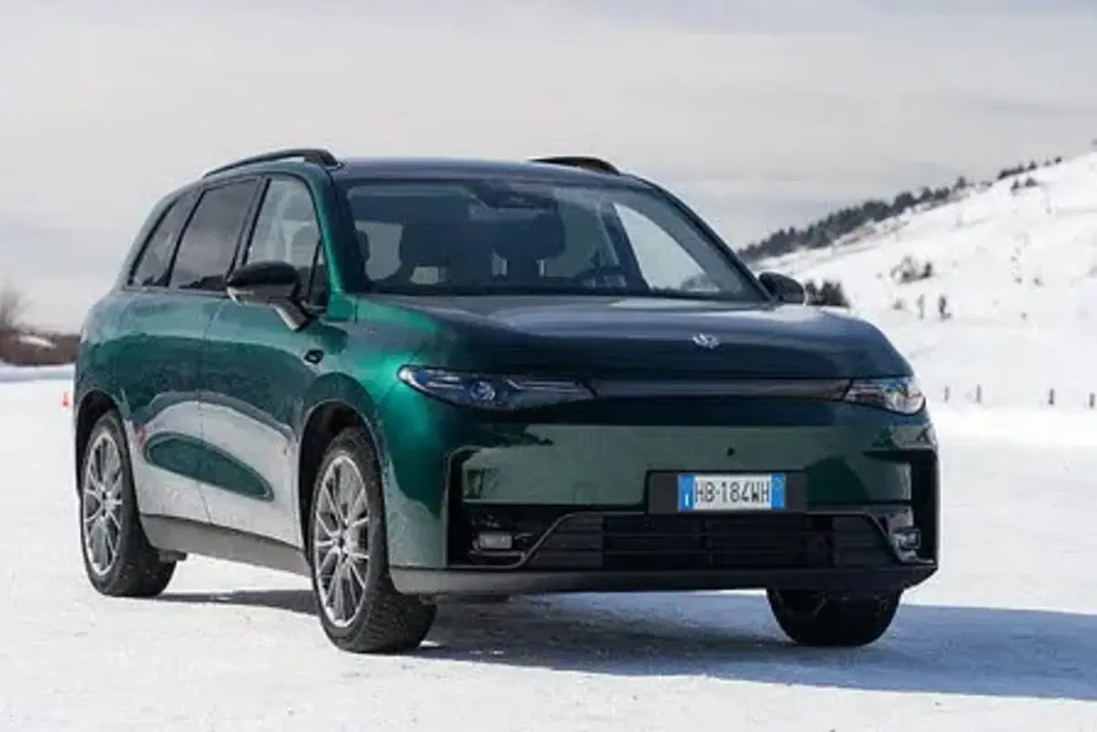 Leapmotor amplia la gamma del SUV C10: arrivano le versioni Long Range e AWD per il mercato italiano (3)