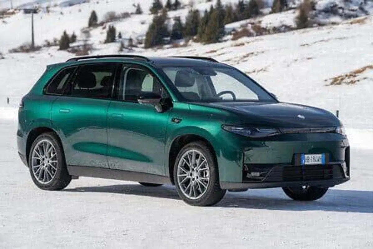 Leapmotor amplia la gamma del SUV C10: arrivano le versioni Long Range e AWD per il mercato italiano (4)