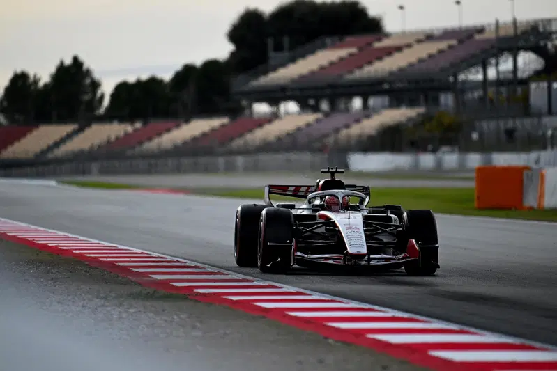 Esteban Ocon in pista a Barcellona
