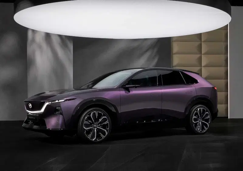Mazda CX-6e (2)