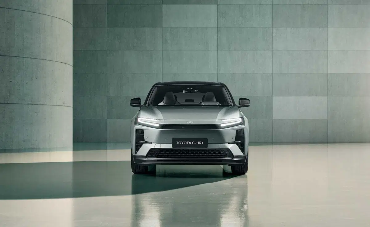 Toyota C-HR+ stravolge le regole: 600 km di autonomia e un prezzo che nessuno si aspettava (3)