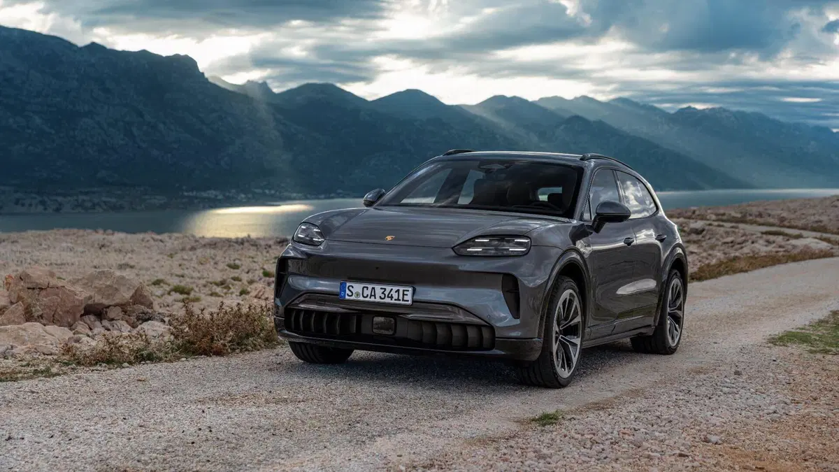 Cayenne Electric, il SUV elettrico più potente mai prodotto da Porsche (2)