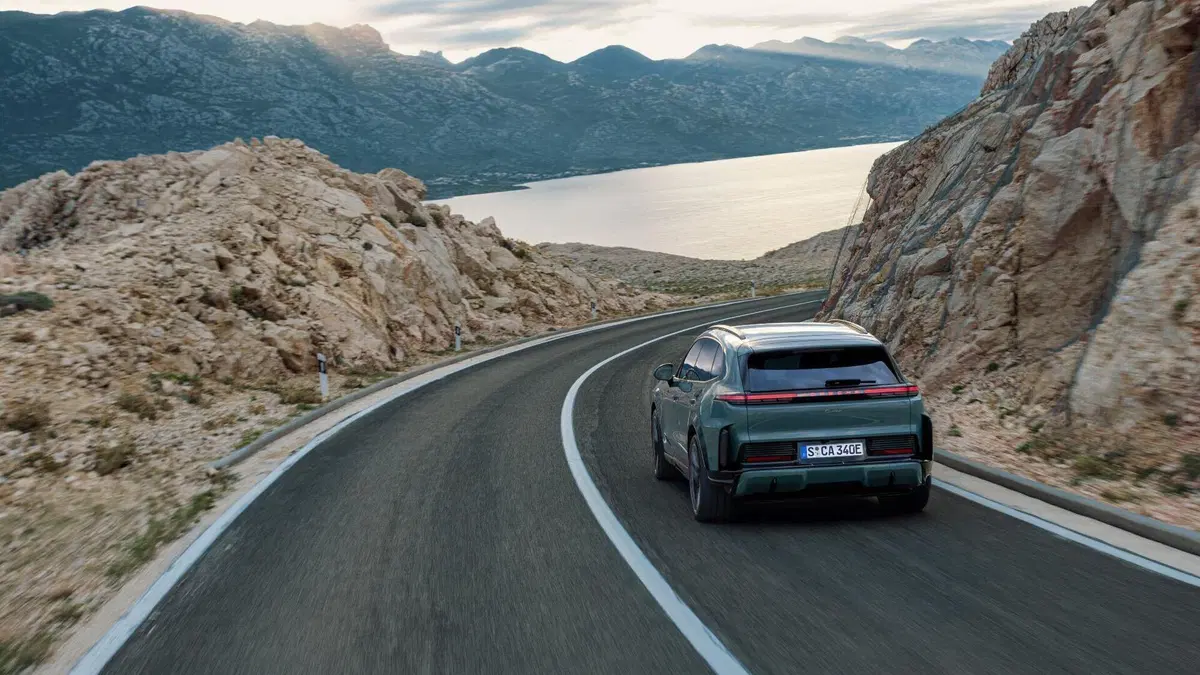 Cayenne Electric, il SUV elettrico più potente mai prodotto da Porsche (7)
