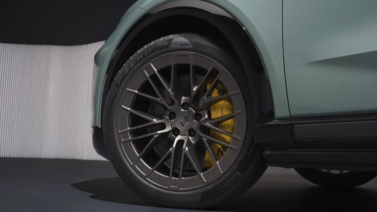 Cayenne Electric, il SUV elettrico più potente mai prodotto da Porsche (15)