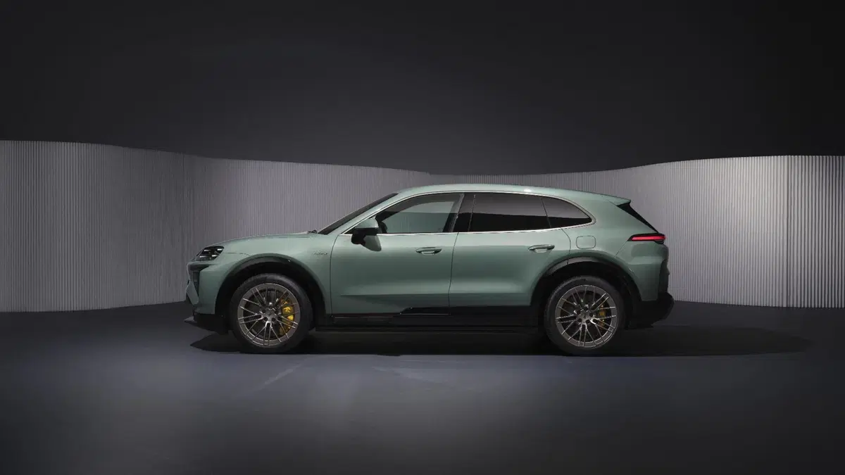 Cayenne Electric, il SUV elettrico più potente mai prodotto da Porsche (16)