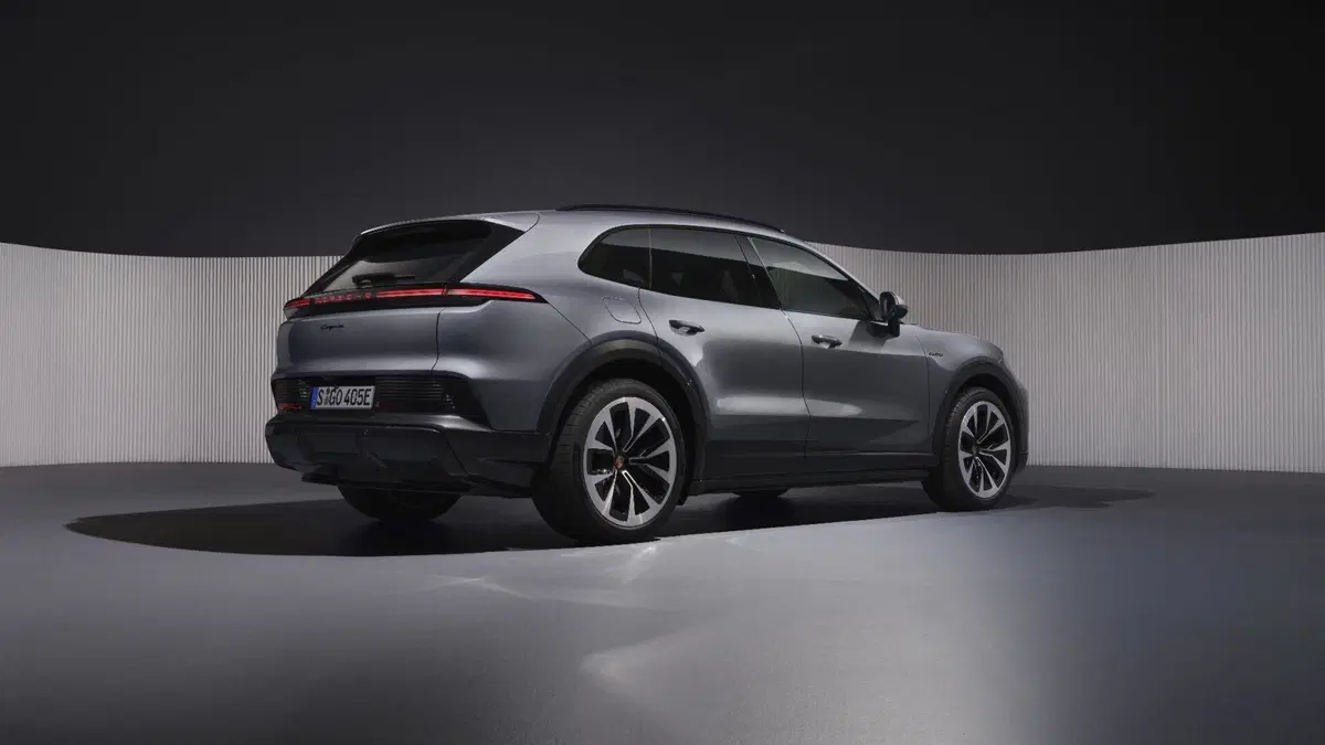 Cayenne Electric, il SUV elettrico più potente mai prodotto da Porsche (24)