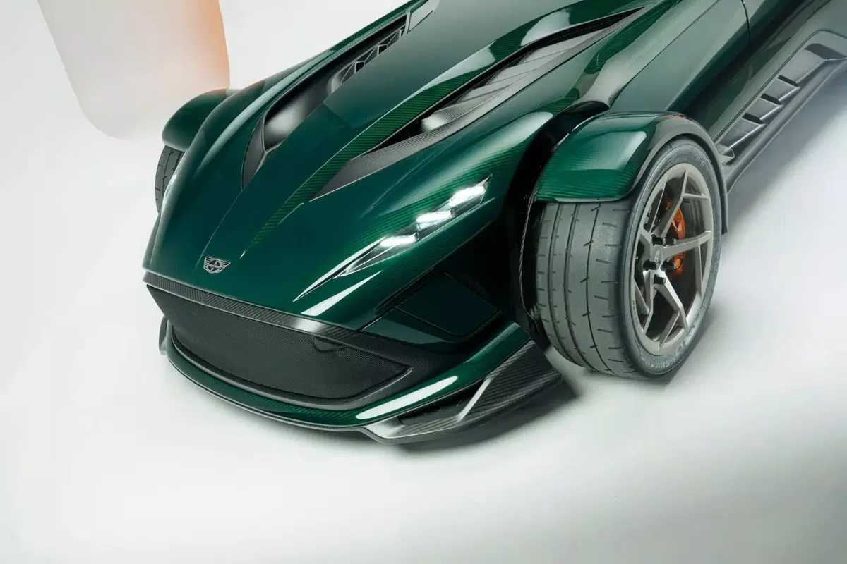 Donkervoort P24 RS: 600 CV, 780 kg e cambio manuale per la supercar da pista estrema (6)