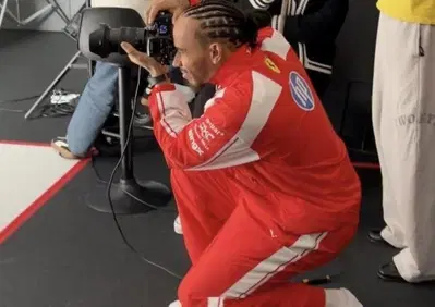 Hamilton e Leclerc, il lato inedito della Ferrari: cosa è successo prima dello shakedown