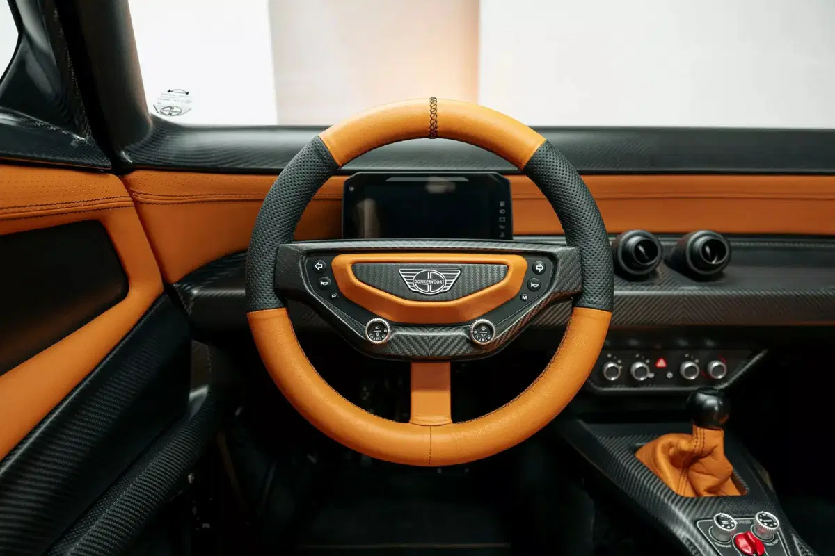 Donkervoort P24 RS: 600 CV, 780 kg e cambio manuale per la supercar da pista estrema (7)