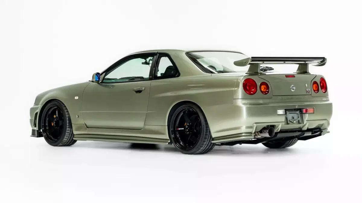 Nissan Skyline GT-R M-Spec Nür: una rarissima R34 venduta all’asta per 410.000 euro (4)