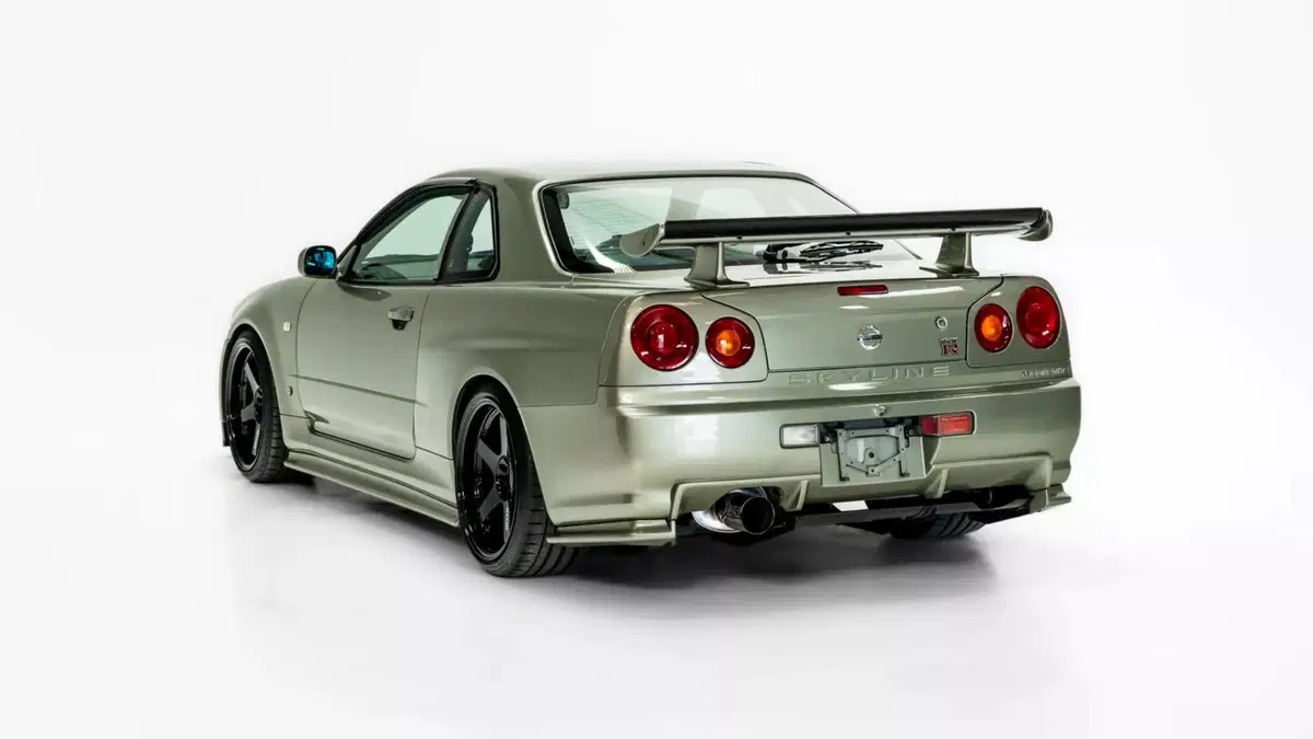 Nissan Skyline GT-R M-Spec Nür: una rarissima R34 venduta all’asta per 410.000 euro (5)