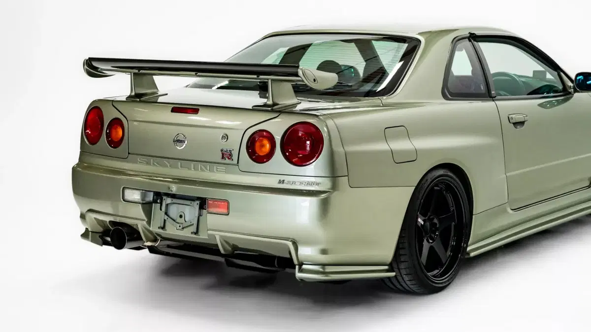 Nissan Skyline GT-R M-Spec Nür: una rarissima R34 venduta all’asta per 410.000 euro (13)