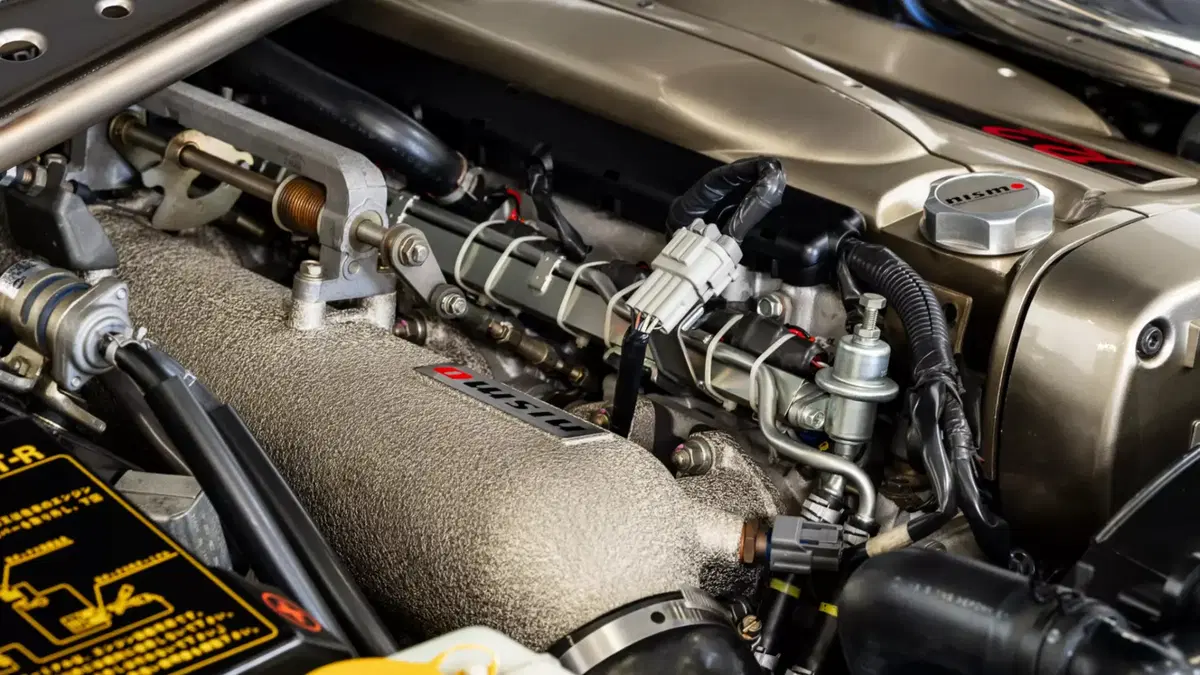 Nissan Skyline GT-R M-Spec Nür: una rarissima R34 venduta all’asta per 410.000 euro (17)