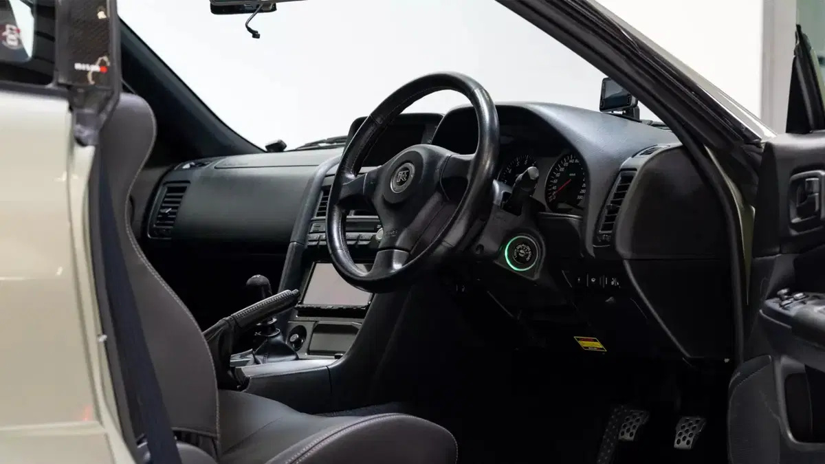 Nissan Skyline GT-R M-Spec Nür: una rarissima R34 venduta all’asta per 410.000 euro