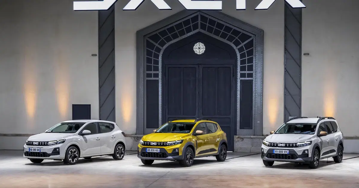 Dacia domina il mercato italiano e presenta la nuova Sandero: ecco il restyling