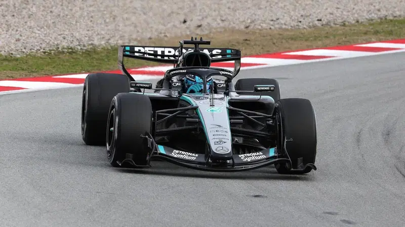F1. &ldquo;Non vedo l'ora di correre&rdquo; con la Mercedes W17: George Russell suona la carica 