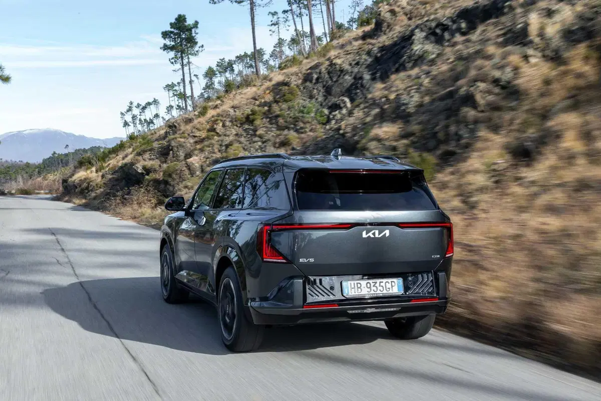 Kia EV5: arriva sul mercato italiano il SUV elettrico pensato per l'Europa | Prova, caratteristiche, allestimenti e prezzi (5)