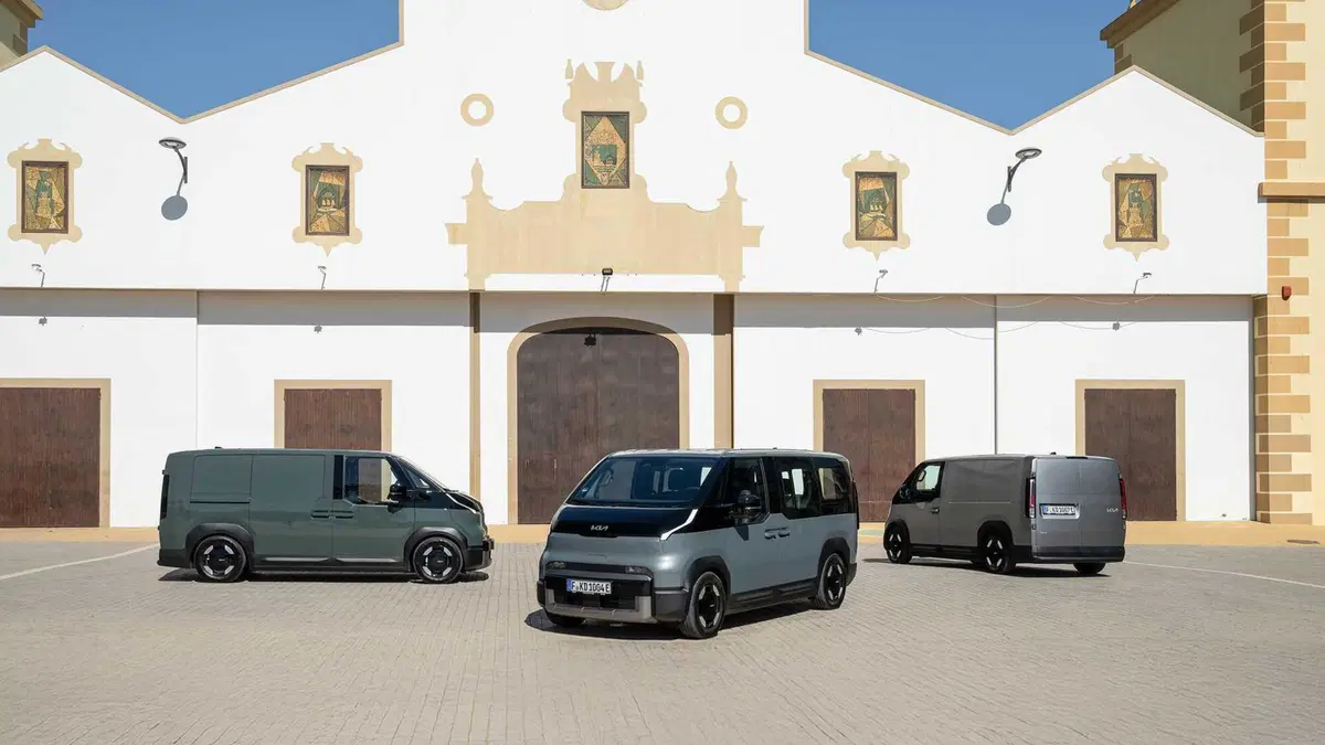Kia PV5: debutta il primo PBV del brand, tra trasporto passeggeri e lavoro (21)