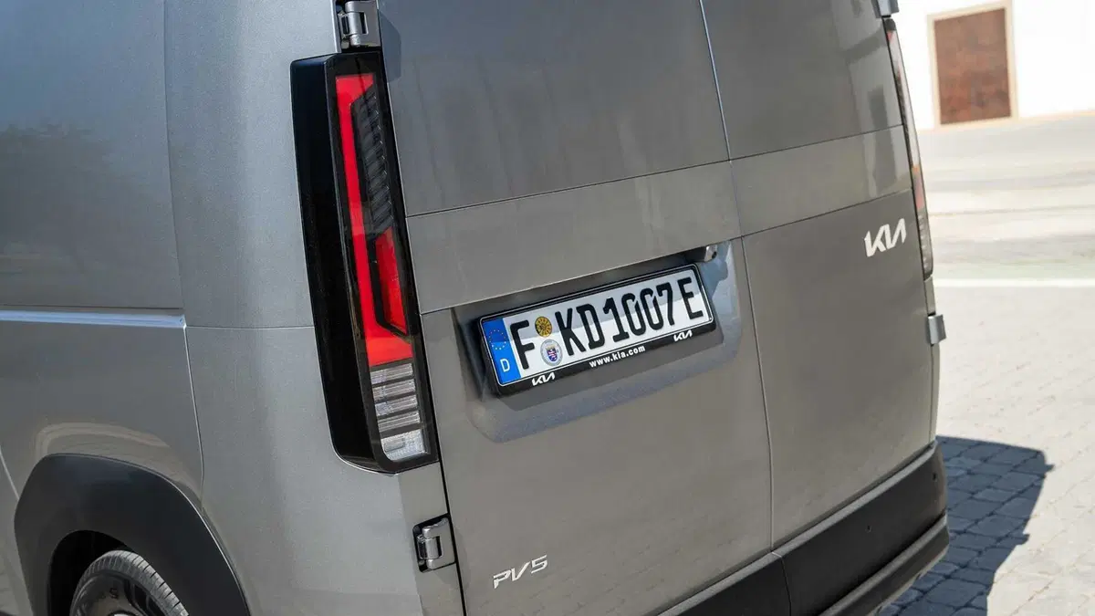 Kia PV5: debutta il primo PBV del brand, tra trasporto passeggeri e lavoro (30)