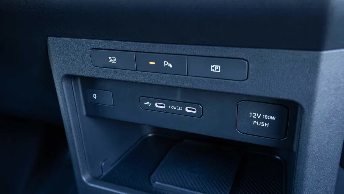 Kia PV5: debutta il primo PBV del brand, tra trasporto passeggeri e lavoro (9)
