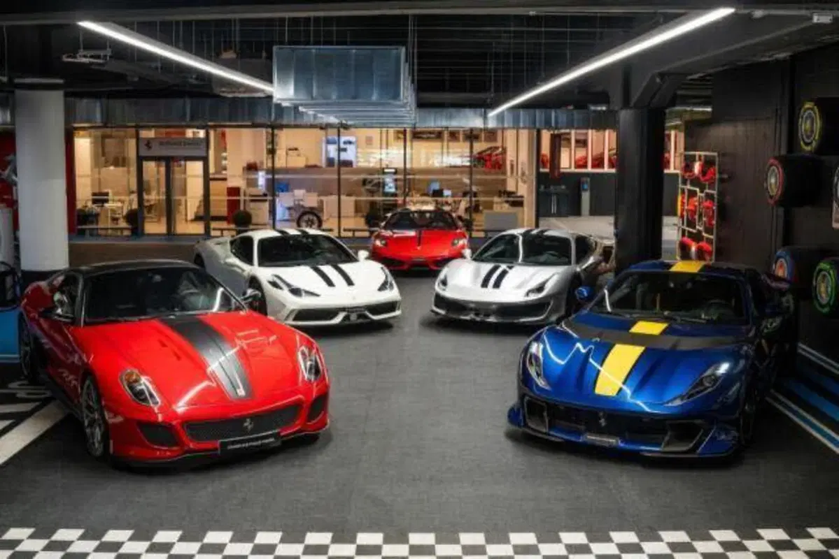 Ultimate Supercar Garage 2026: a Parigi nasce il nuovo salone delle supercar moderne (5)