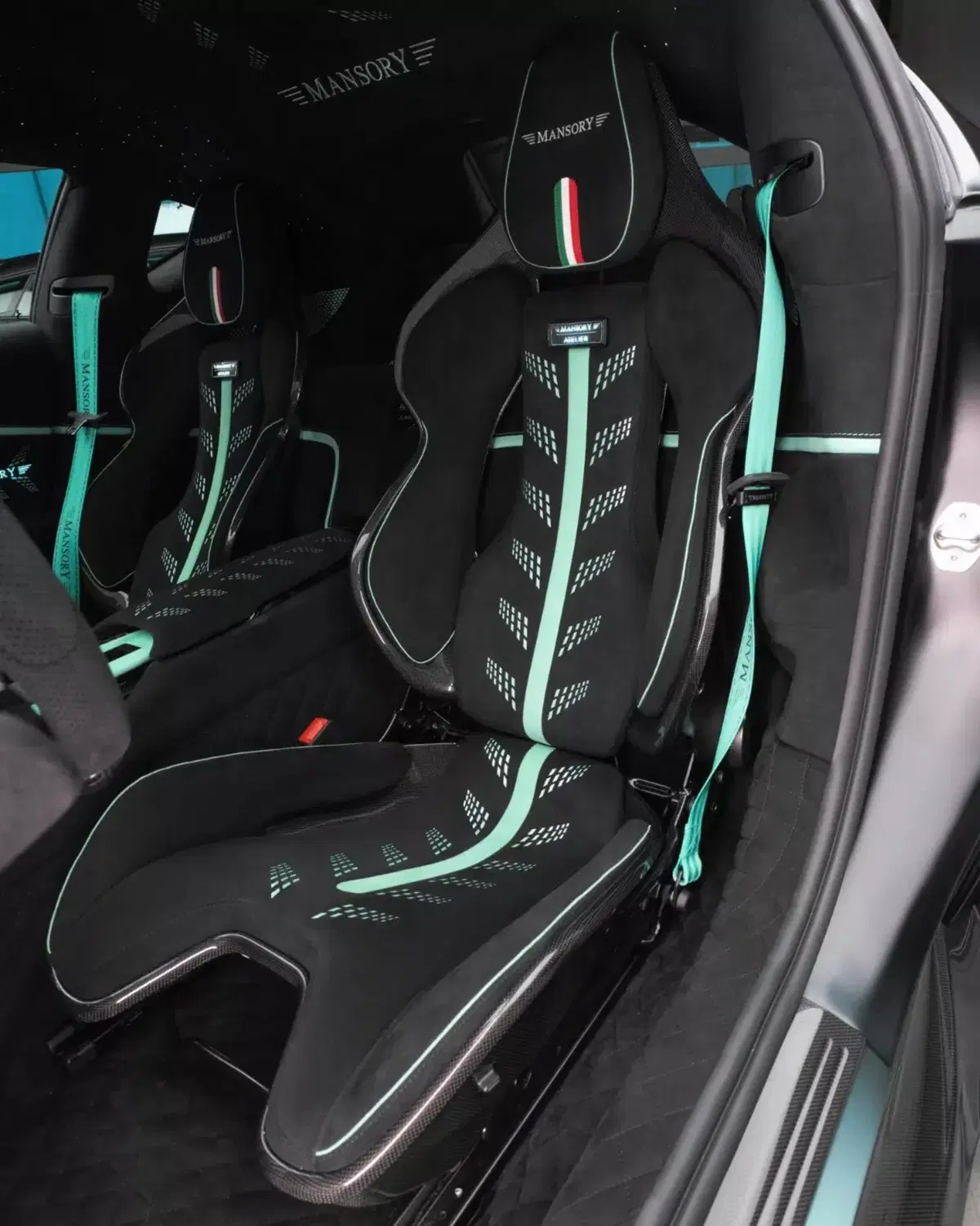 Mansory ha esagerato ancora? La Ferrari 12Cilindri diventa Equestre