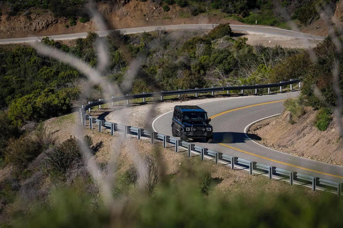 Ineos Grenadier MY2026: il 4x4 puro diventa più facile da guidare (e arriva la Black Edition) (4)