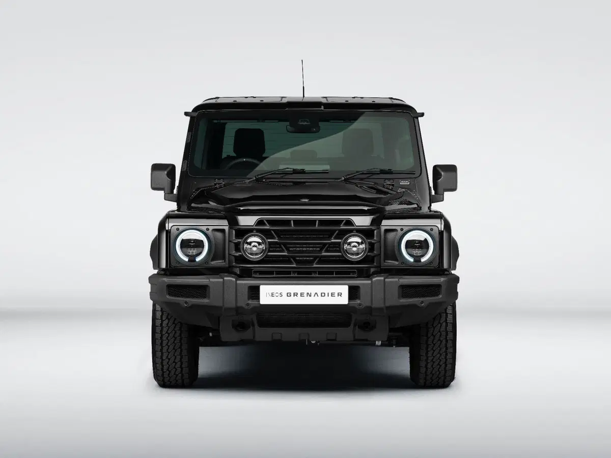 Ineos Grenadier MY2026: il 4x4 puro diventa più facile da guidare (e arriva la Black Edition) (11)