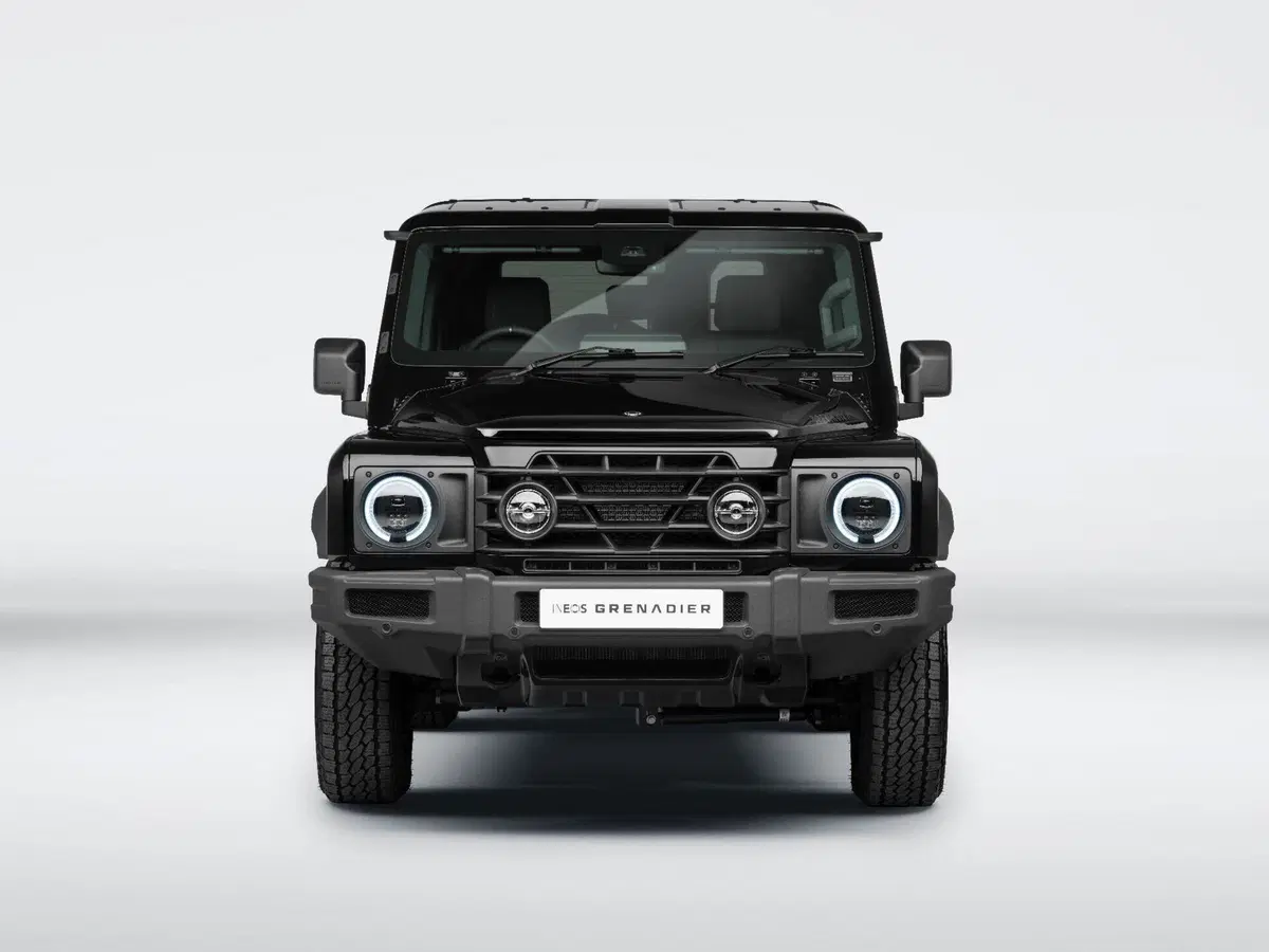 Ineos Grenadier MY2026: il 4x4 puro diventa più facile da guidare (e arriva la Black Edition) (17)