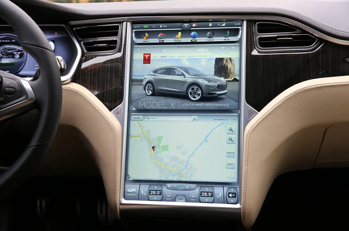 Tesla Model S P90D | Test Drive #AMboxing (7)
