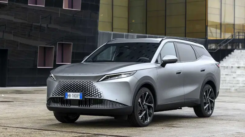 Omoda Omoda 7 SHS-P 1.5 tgdi phev Premium Pro