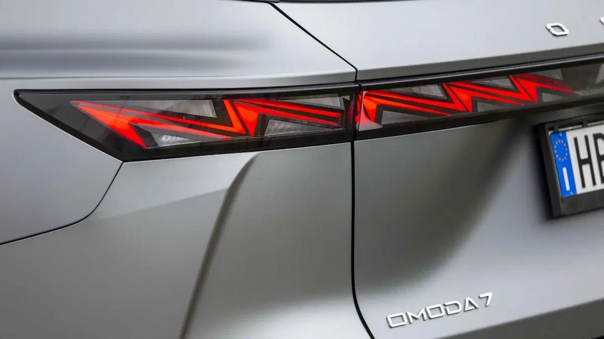 Omoda Omoda 7 SHS-P 1.5 tgdi phev Premium dht (21)