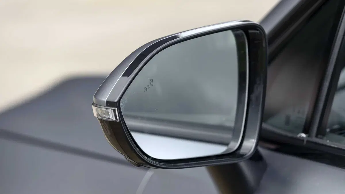 Omoda Omoda 7 SHS-P 1.5 tgdi phev Premium dht (20)