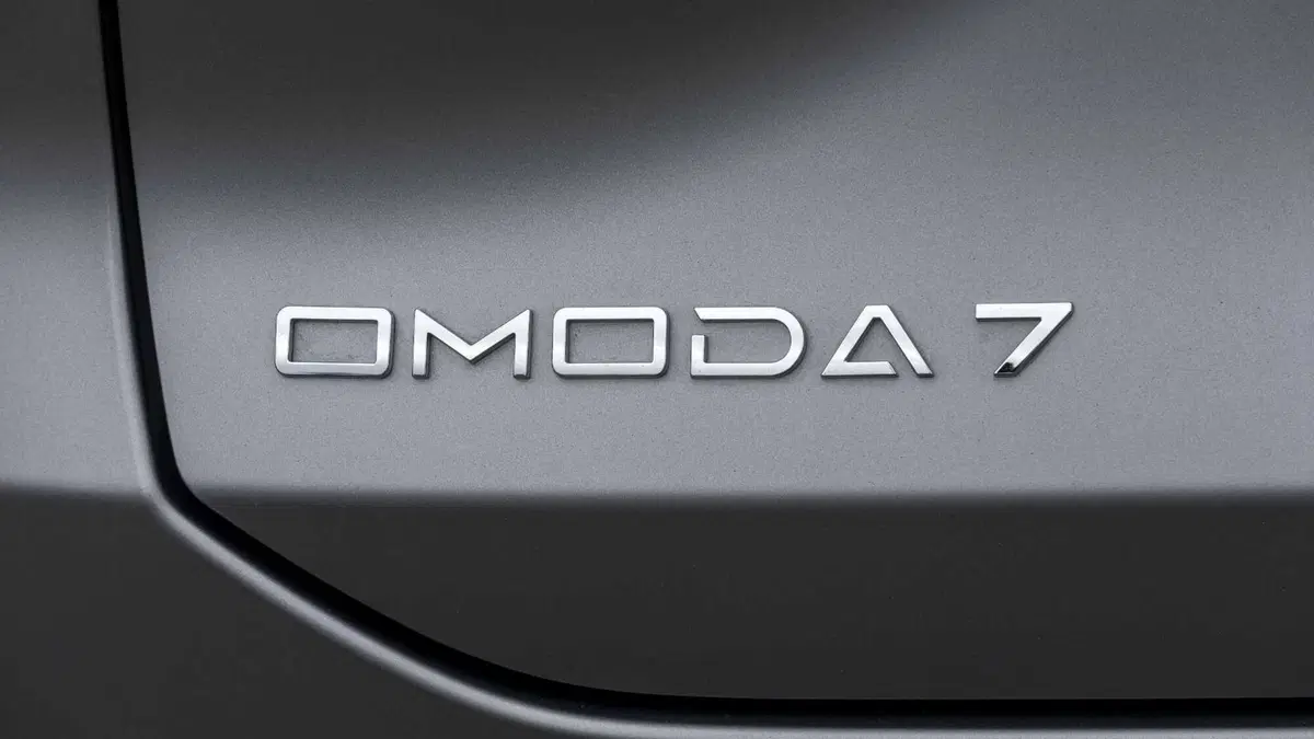Omoda Omoda 7 SHS-P 1.5 tgdi phev Premium dht (23)