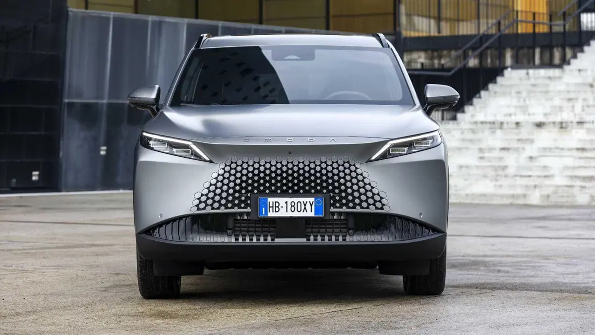 Omoda Omoda 7 SHS-P 1.5 tgdi phev Premium dht (2)